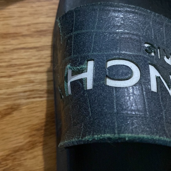 Givenchy Slides - Picture 4 of 6